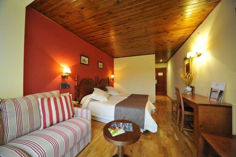 Valencia D'Aneu Hotel La Morera מראה חיצוני תמונה