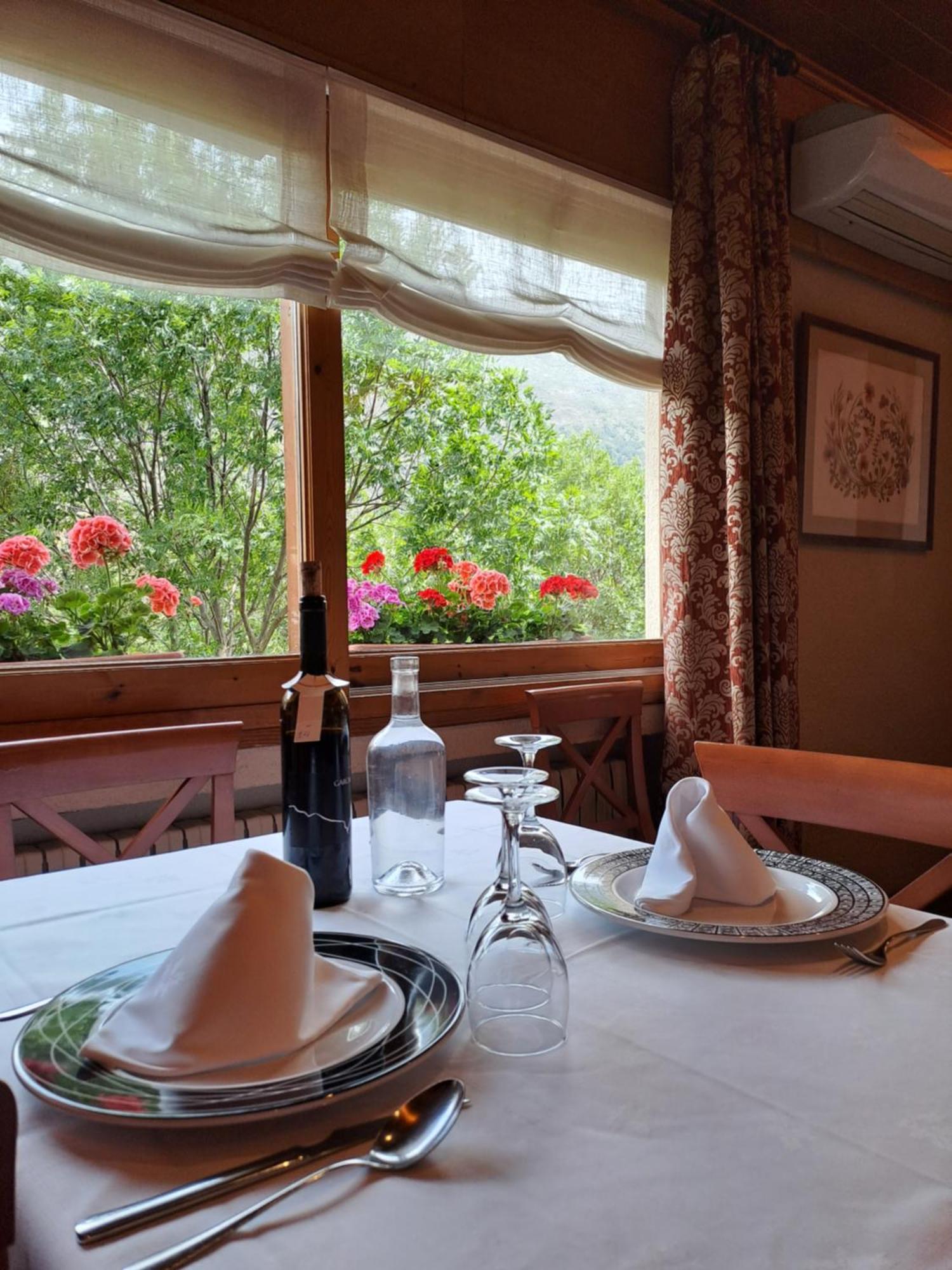 Valencia D'Aneu Hotel La Morera מראה חיצוני תמונה