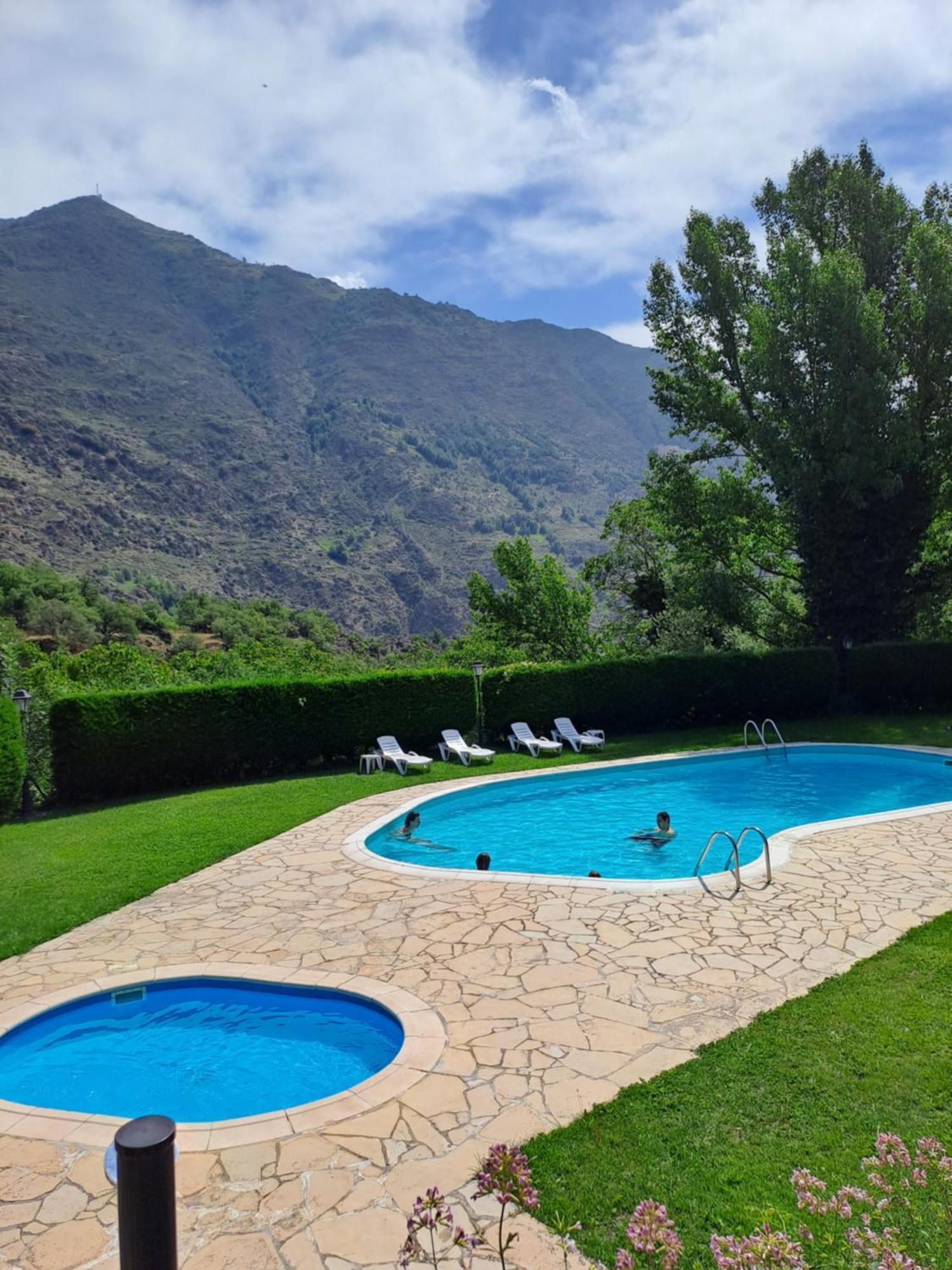 Valencia D'Aneu Hotel La Morera מראה חיצוני תמונה