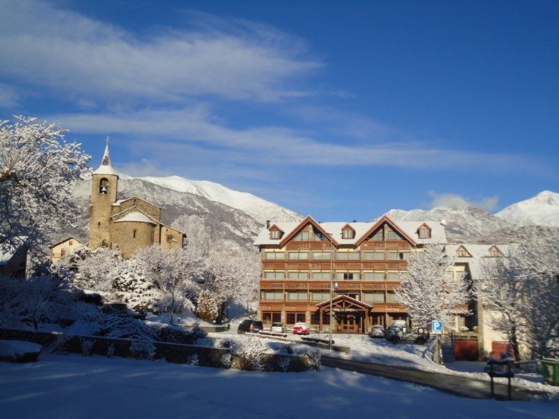 Valencia D'Aneu Hotel La Morera מראה חיצוני תמונה