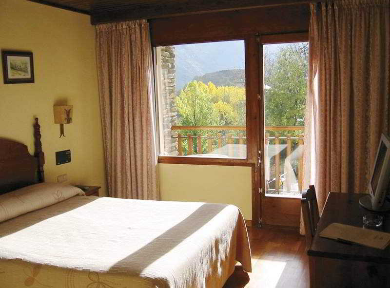 Valencia D'Aneu Hotel La Morera מראה חיצוני תמונה