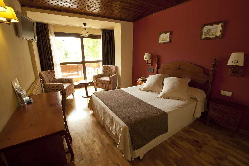 Valencia D'Aneu Hotel La Morera מראה חיצוני תמונה