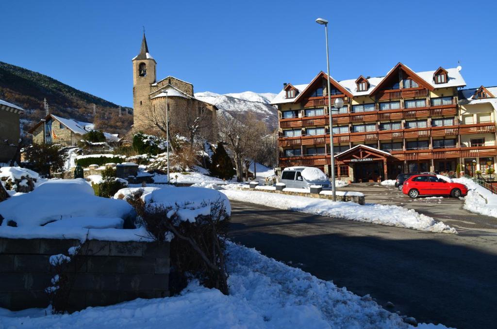 Valencia D'Aneu Hotel La Morera מראה חיצוני תמונה